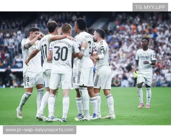 皇家马德里豪取连续胜利，领跑西甲，皇家马德里组合